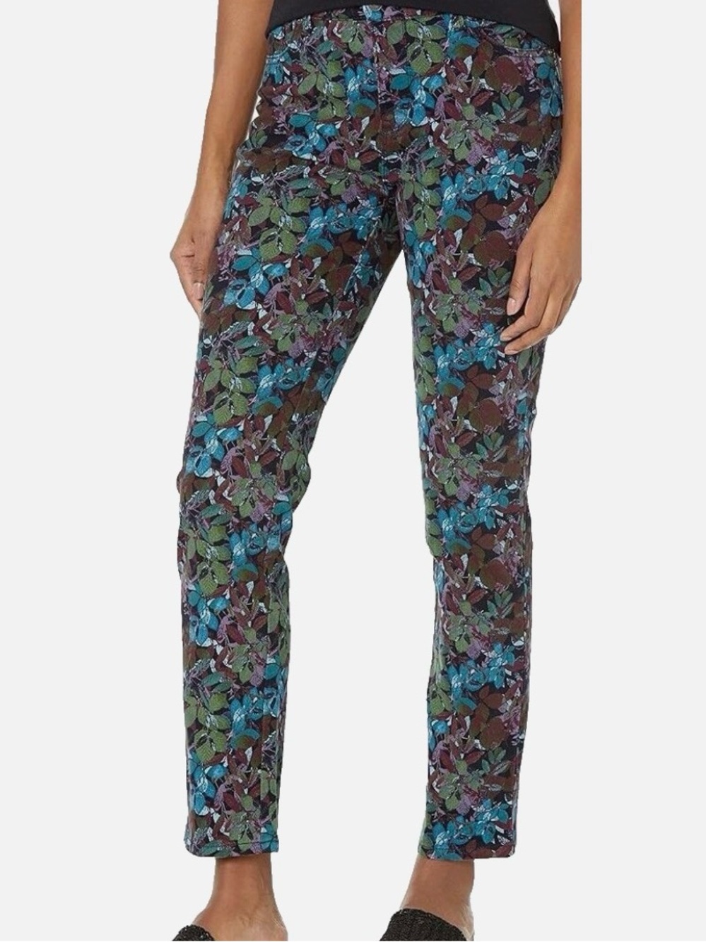 Gloria Vanderbilt, Amanda jeans with floral print size 12P - petite